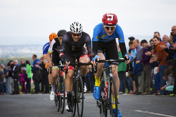 悟空体育云端观赛直播中心内部场景 - 多赛事同屏直播画面